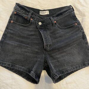 Abercrombie Black Dad Denim Shorts, size 27 (4)